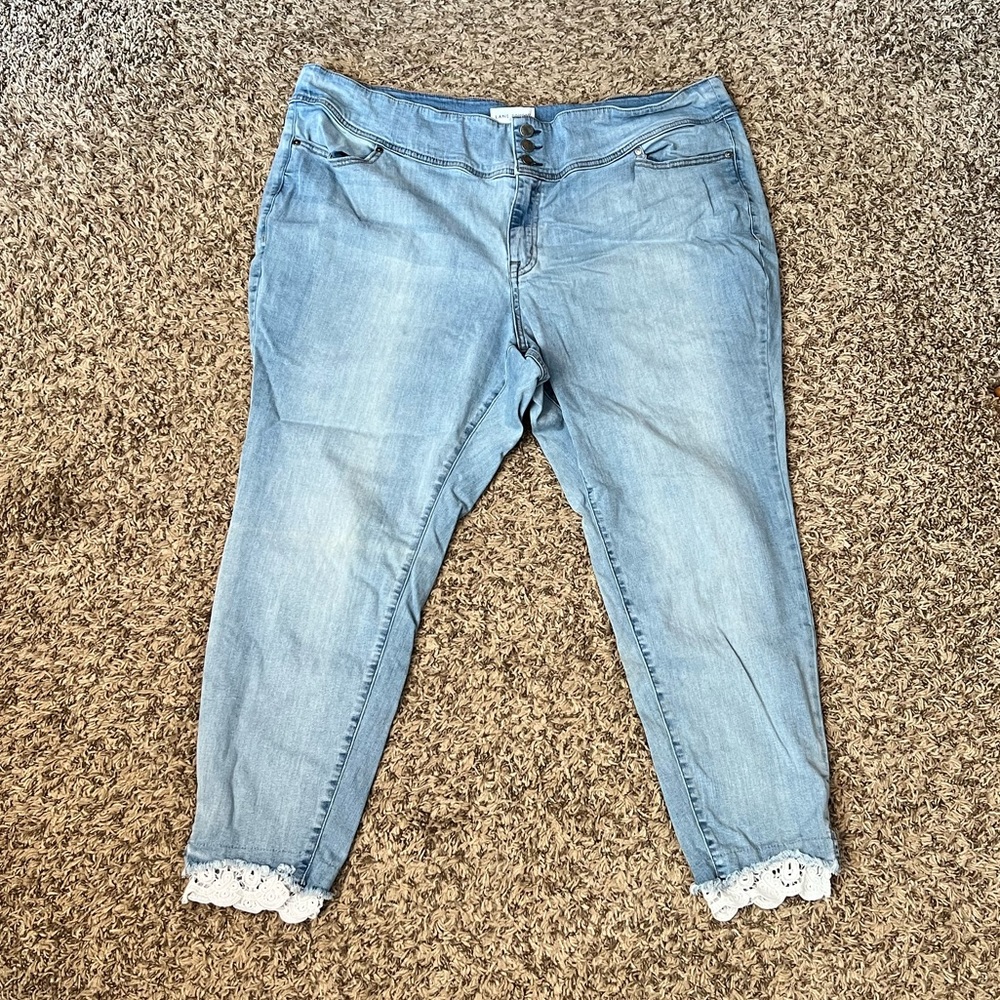Lane Bryant Jean with lace detail Women’s Plus Size 26 - Picture 1 of 8